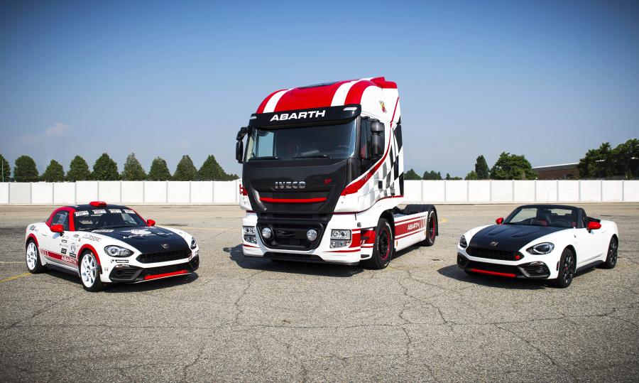  Iveco Stralis 570XP 4x2 Abarth Emotional Truck 2017 года  (фото 6 из 6)